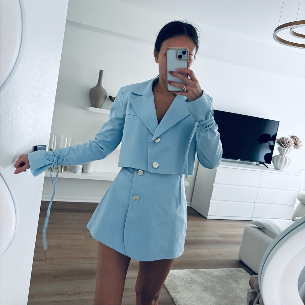 Light Blue Cropped Blazer and shorts